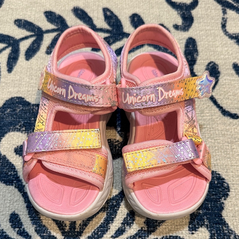 Never worn. Light Up Pink Kids Sandals